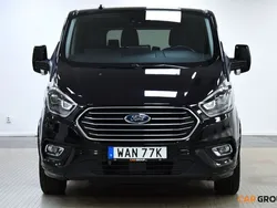 Svart Begagnad 2023 Ford Tourneo Custom Minibuss | 534 900 kr (Marknadspris)