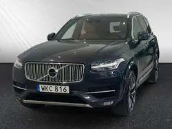 Mörkblå (blå) Begagnad 2018 Volvo XC90 Inscription SUV | 339 800 kr (Marknadspris)