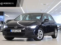 Svart Begagnad 2021 VW Golf VIII Halvkombi | 249 900 kr (Marknadspris)