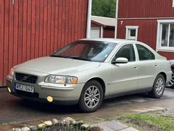 Brun Begagnad 2005 Volvo S60 Kinetic Sedan | 29 000 kr (Bra pris)