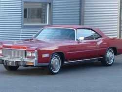 Röd Begagnad 1976 Cadillac Eldorado Sportkupé | 189 000 kr