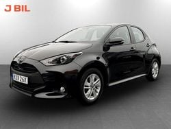Svart Begagnad 2022 Mazda 2 Halvkombi | 209 900 kr (Marknadspris)