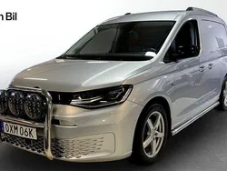 Silver (reflexsilver metallic) Begagnad 2023 VW Caddy Minibuss | 314 900 kr (Marknadspris)
