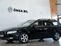 Svart Begagnad 2014 Volvo V70 Momentum Kombi | 159 800 kr (Marknadspris)