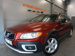 Röd Begagnad 2011 Volvo XC70 Summum SUV | 139 700 kr (Marknadspris)
