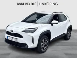 Vit Begagnad 2023 Toyota Yaris Cross Active SUV | 279 000 kr (Marknadspris)