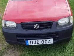 Röd Begagnad 2004 Suzuki Alto Halvkombi | 12 500 kr