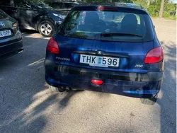 Blå Begagnad 2002 Peugeot 206 Halvkombi | 10 000 kr (Bra pris)