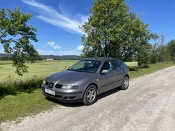 Grå Begagnad 2003 Seat Leon Halvkombi | 14 999 kr