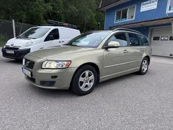 Grön Begagnad 2009 Volvo V50 Momentum Kombi | 59 900 kr (Marknadspris)