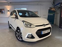 Vit Begagnad 2014 Hyundai i10 Halvkombi | 59 900 kr (Marknadspris)