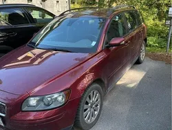 Röd Begagnad 2004 Volvo V50 Kombi | 14 500 kr (Marknadspris)