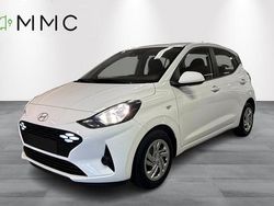 Vit Begagnad 2024 Hyundai i10 Essential Halvkombi | 169 000 kr (Marknadspris)