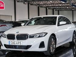 Vit Begagnad 2023 BMW 330e Sport Line Sedan | 369 900 kr (Marknadspris)