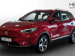 Röd (red) Begagnad 2022 MG ZS Luxury Sedan | 244 900 kr (Bra pris)