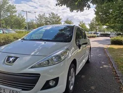 Vit Begagnad 2010 Peugeot 207 Halvkombi | 30 000 kr (Marknadspris)