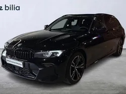 Svart Begagnad 2024 BMW 330e M Sport Kombi | 559 000 kr (Marknadspris)