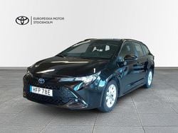 Svart Begagnad 2023 Toyota Corolla Active Kombi | 274 900 kr (Marknadspris)
