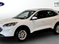 Vit (white) Begagnad 2022 Ford Kuga Titanium SUV | 249 900 kr (Marknadspris)