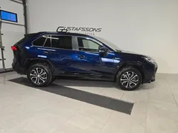 Blå Begagnad 2021 Suzuki Across SUV | 429 500 kr (Marknadspris)