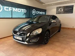 Svart Begagnad 2012 Volvo S60 R-Design Momentum Sedan | 89 900 kr (Bra pris)