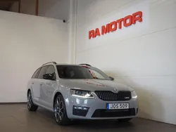 Mörkgrå Begagnad 2015 Skoda Octavia RS Kombi | 169 900 kr (Lite dyr)