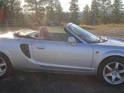 Silver Begagnad 2002 Toyota MR2 Cab | 50 000 kr