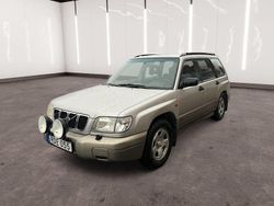Ljusgrå (grå) Begagnad 2000 Subaru Forester SUV | 26 900 kr