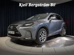 Grå metallic Begagnad 2015 Lexus NX300h Business Edition SUV | 209 000 kr (Marknadspris)
