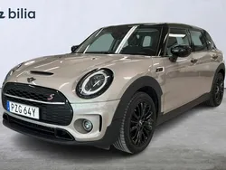 Grå Begagnad 2022 Mini Clubman Kombi | 319 900 kr