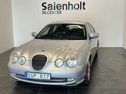 Ljusgrå Begagnad 2001 Jaguar S-Type S Sedan | 69 900 kr