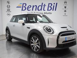 Svart Begagnad 2022 Mini Cooper SE Essential Halvkombi | 209 500 kr (Bra pris)