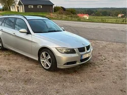 Grå Begagnad 2006 BMW 325 Kombi | 54 999 kr (Lite dyr)