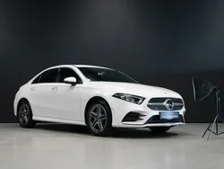 Vit (polarvit) Begagnad 2022 Mercedes A250 Premium Sedan | 349 000 kr (Marknadspris)
