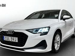 Vit Begagnad 2025 Audi A3 Sportback Proline Halvkombi | 314 000 kr (Marknadspris)