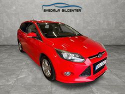 Röd Begagnad 2012 Ford Focus Titanium Kombi | 44 800 kr (Marknadspris)