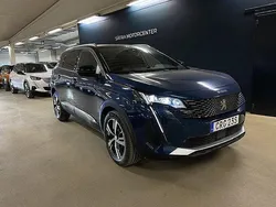 Blå Begagnad 2024 Peugeot 5008 GTi Minibuss | 339 900 kr (Marknadspris)