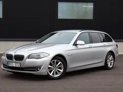 Ljusgrå Begagnad 2010 BMW 523 Kombi | 109 500 kr