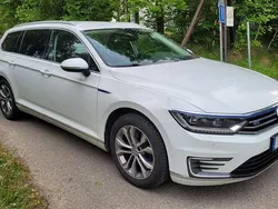 Vit Begagnad 2019 VW Passat GTE Kombi | 155 000 kr (Marknadspris)