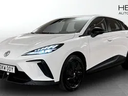 Vit (white) Begagnad 2023 MG MG4 EV Halvkombi | 259 900 kr (Lite dyr)