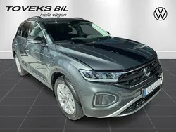 Ny 2025 VW T-Roc Life SUV | 354 100 kr (Marknadspris)
