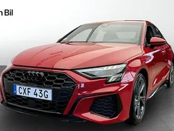 Röd Begagnad 2022 Audi S3 Design Sedan | 449 000 kr (Marknadspris)
