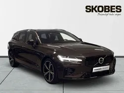 Grå Begagnad 2025 Volvo V60 Plus Kombi | 524 500 kr (Dyr)