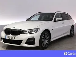 Vit Begagnad 2022 BMW 330e M Sport Kombi | 293 900 kr