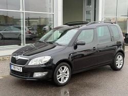Svart Begagnad 2014 Skoda Roomster Elegance Minibuss | 49 800 kr (Marknadspris)