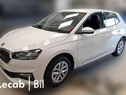 Vit (candy white) Begagnad 2024 Skoda Fabia Halvkombi | 187 500 kr