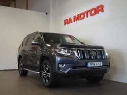Mörkgrå (grå) Begagnad 2020 Toyota Land Cruiser SUV | 639 900 kr (Dyr)