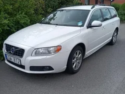 Vit Begagnad 2011 Volvo V70 Momentum Kombi | 53 000 kr (Superpris)