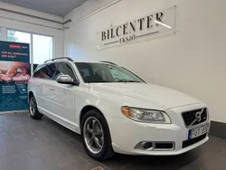Vit Begagnad 2010 Volvo V70 Momentum Kombi | 59 900 kr (Lite dyr)