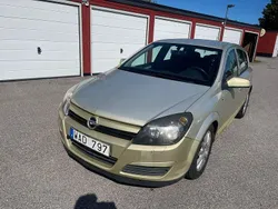 Gul Begagnad 2004 Opel Astra Halvkombi | 16 500 kr (Bra pris)